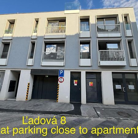New Apartment 6 - Self Check In, Free Parking Bratislava Bagian luar foto