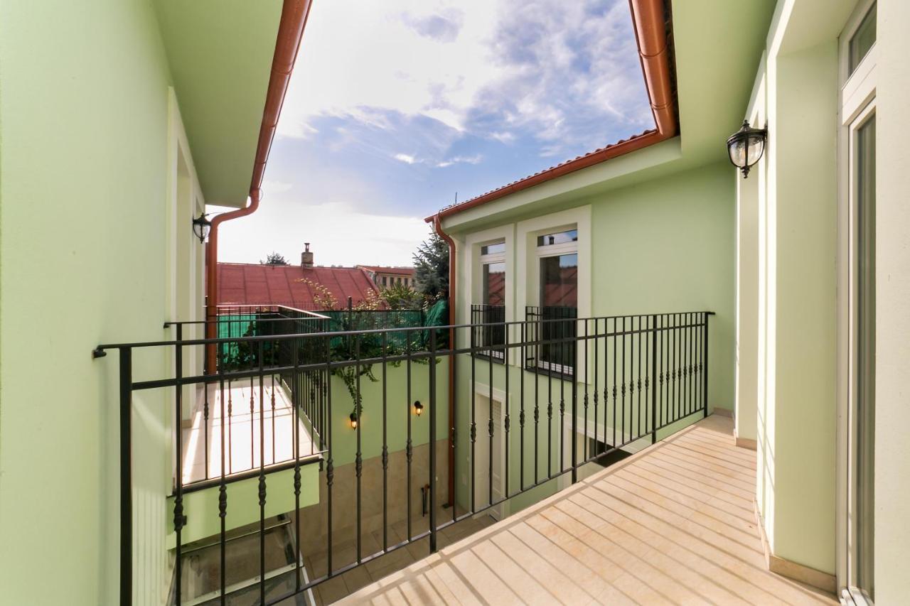 New Apartment 6 - Self Check In, Free Parking Bratislava Bagian luar foto